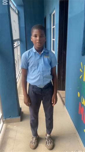 81K views · 2.5K reactions | Happy International Day of Sign Language! Parents, please come and learn Sign language, it’s united families and bring love. ❤️ no more barriers to communication, only Connection蘭 #InternationalDayOfSignLanguage #SignLanguageUntiesFamilies #NoMoreBarriers #deafawareness #ParentsLearnSignLanguage #inclusionmatters | Rukaiya Iliyasu Ahmad | Facebook