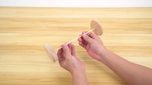 Grusce Straw Holder Dispenser, Straw Storage Container, Pretty Acrylic Straws Organizer for Fast Food Restaurant