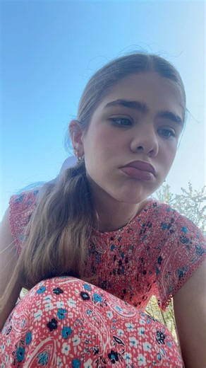 brooo she’s perfect I wanna be like her