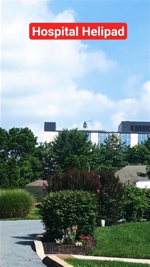 Hospital Helicopter Emergency Landing on Helipad 🚁