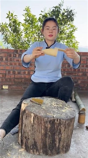 Chinese Rural Girl Makes Bamboo Tea Spoon | Traditional Woodworking Craft Full Process #diy #shorts