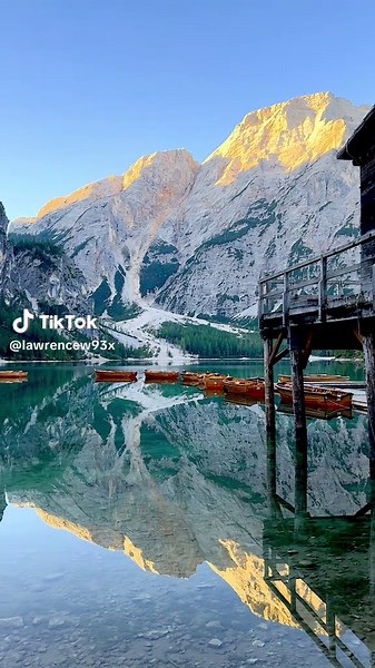Explore Lago di Braies: Italy's Enchanting Alpine Lake