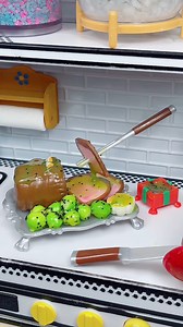 229K views · 1.2K reactions | Merry Christmas! MINIVERSE Make It Mini Holiday Series  #miniverse #makeitmini #miniverseholiday #merrychristmas #miniature Miniverse | Dee forever minis | Facebook