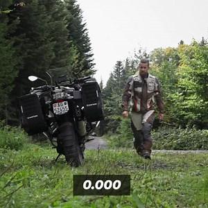 GS rider and looking to upgrade your luggage setup? Check this out: 👉🏼 https://www.lonerider-motorcycle.com/collections/luggage/products/rackless-motobags | Lone Rider - Adventure Motorcycle Equipment