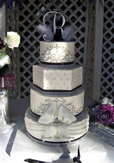 Black white silver wedding cakes | Honestweddingadvice.com