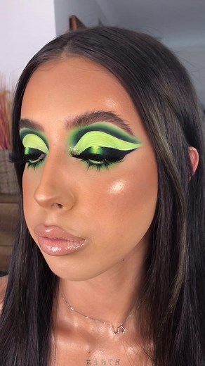 Full Glam Lime Green Makeup Tutorial
