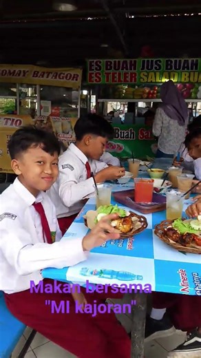 outing class makan bersama di kuliner tuin van java aloon aloon ""MI kajoran ""