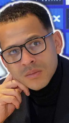 Sky Press on Instagram: "LIAM ROSENIOR FEELS ‘ 𝐋𝐔𝐂𝐊𝐘 ’ TO CALL ON PLAYERS SUCH AS ALEJANDRO GARNACHO 🌟🔥 | Arsenal 3-2 Chelsea Liam Rosenior said he is “lucky” after substitute Alejandro Garnacho struck twice to keep Chelsea’s Carabao Cup hopes alive despite a 3-2 opening-leg semi-final defeat to Arsenal at Stamford Bridge.Chelsea looked down and out in the tie when Ben White headed home a corner after just seven minutes before Viktor Gyokeres ended his 10-match drought from open play to d