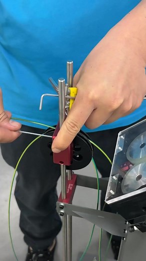 This automatic wire cutting & stripping machine works faster than you can say “done.”Smooth, precise, and non-stop — one person can handle it all..📩 Message us or WhatsApp 85293620464 to learn more.#factory #automotive #automation #terminal #machine #wireharness #GuanJuAutomation | Taiqin XU