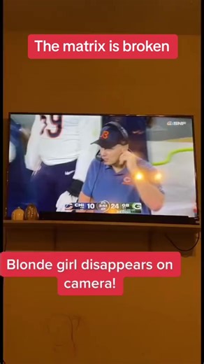 722K views · 3.7K reactions | The matrix is broken #glitches #glitch #glitchesinthematrix #glitch #matrixglitch #glitchinthematrix #mystery #mysterious83#misterio #fallasenlarealidad #flaws #glitchescaughtoncamera #glitchesoflife #glitching #glitchingloop #loop #infinity #infiniteglitch #fallasenlarealidad #lamatrix23#fallasenlamatrix #matrix #paralleldimension | Creepy stories | Facebook
