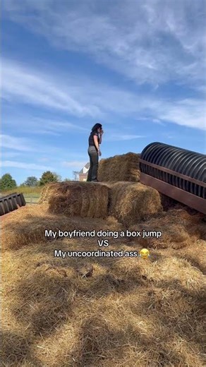 Boyfriend vs Girlfriend Box Jump 😂