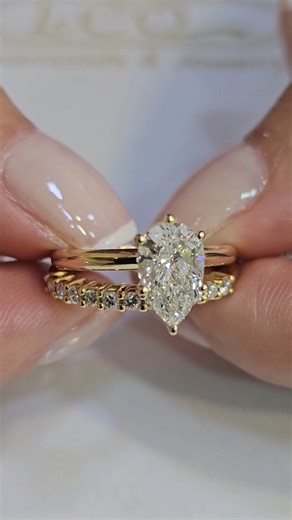 ‎Leo Diamond & Jewelry مجوهرات و ألماس ليو‎ on Instagram‎: "تناغم استثنائي لتوينز من الألماس صمم خصيصا حسب الطلب. خبيرنا يُرافقكم في كل خطوة، من اختيار مواصفات حجر الألماس حتى التنفيذ لنعكس رؤيتكم بدقة فنية و خبرة تفوق 25 عاما في صياغة مجوهرات الألماس. An exceptional harmony for Diamond Twins, custom designed to order. Our expert guides you through every step, from selecting the diamond’s specifications to execution, reflecting your vision with precision and over 25 years of expertise in craftin