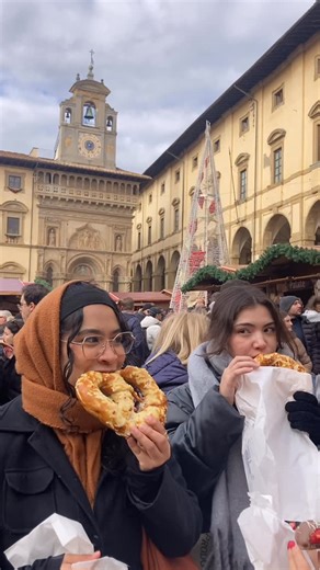 Istituto Lorenzo de’ Medici on Instagram: "The holidays are fast approaching and a popular activity in December is to visit one of the many local Christmas markets. With LdM Authentic Italy Activities our students headed to Arezzo for a festive day trip, just a short train ride away, to experience the city’s famous Christmas atmosphere. From 15 November to 6 January, Arezzo transforms into the City of Christmas, filling its historic center with lights, markets, and a rich calendar of events. Stu