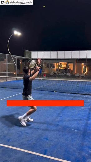 🎯Master the Fence Bandeja and control the match! This isn’t just a defensive shot—it’s a weapon. Learn how to direct the ball toward the fence to: - Create unpredictable bounces - Force weak, high returns - Set up your next attack! Stop hitting and start scoring. Add this smart shot to your arsenal! 👇 #PadelTactics #FenceBandeja #PadelTips #PadelDrills #padeladdict #padellife @elshorbagy_coach | Ace Padel Gear