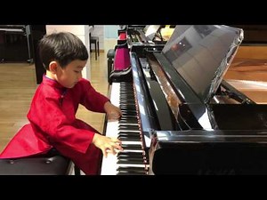 "Diễm Xưa" (Evan Le 5 years 6 months)