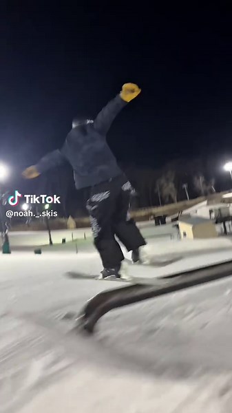 Chill laps ❤️ #CapCut #fyp #skiing #mtbrighton #headski #parkski #fun #live