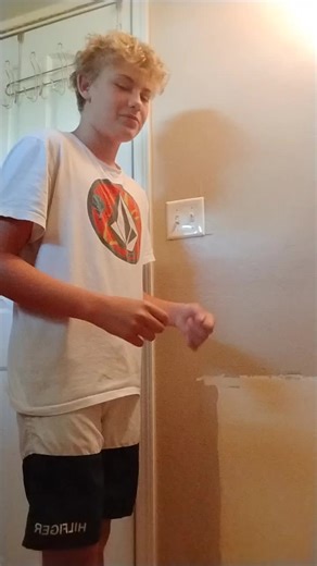 brendan_frlz (@brendan_frlz)’s videos with original sound - Blick the Gobbler