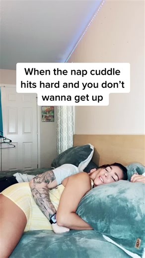 What’s your favorite way to cuddle? #fyp #couples #cuddles #funny #girlfriend #viral #foryoupage