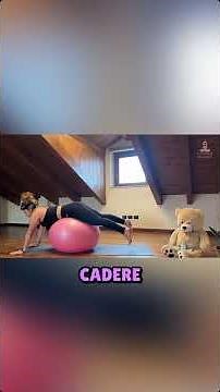 🍑 BRIDGE SULLA FITBALL: Glutei forti, schiena salva!