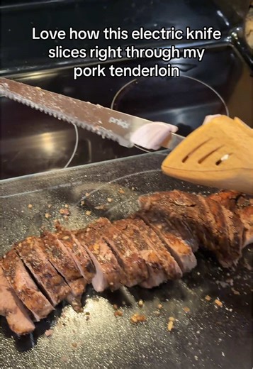 Electric Knife Review: Perfect for Meat and Bread