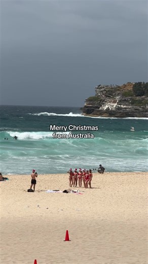Merry Christmas from Australia - Bondi Beach Celebrations