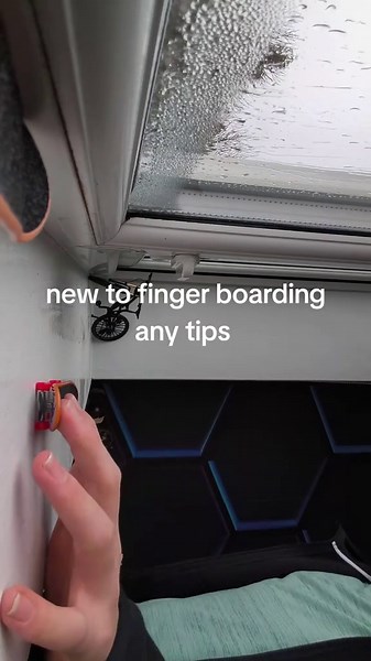 Essential Tips for Beginners in Fingerboarding