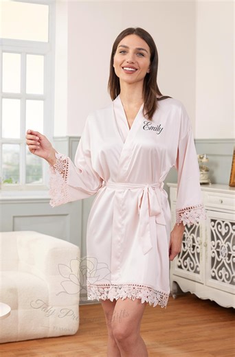 Personalized Bridesmaid Robe With Lace Trim, Satin Wedding Robe for Bridal Party, Custom Name Robe for Bride Maid of Honor Gift - Etsy
