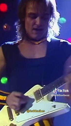Scorpions - The Zoo 🤟🏼🎸#80s #vintage #1980s #80smusic #fer80svibes #80srock #classic #viralvideo #rockclassic #scorpions #thezoo #fyp #fypシ゚ #paratiiiiiiiiiiiiiiiiiiiiiiiiiiiiiii