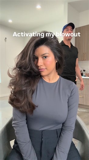 Gabrielle Huffman on Instagram: "Activating my blowout like… 😌 @paulanthonyhair #blowout #explorereels #reelshumor #beautycreator #90sblowout"