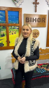 1K views · 940 reactions | Alături de Roxana Ilisie Perian azi avem o colaboratoare nouă în echipa BIHOR TV , este vorba despre @claudia Gui Bine ai venit Claudia. Sanziana Toader Ardelean | Sanziana Toader Ardelean | Facebook
