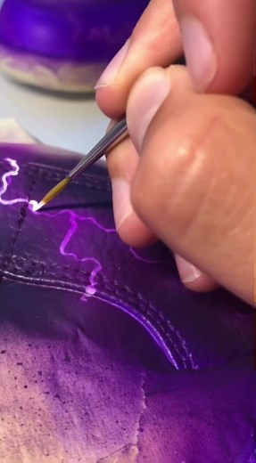 Customisation de Chaussures CDG | Custom Air Jordan 1