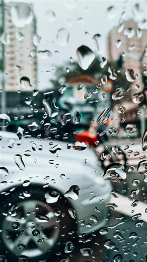 Karol Pimentel on Instagram: "😍🤳Como ativar o modo MACRO: 📱iPhone 13 Pro ou superior (linha Pro): Aproxime do objeto (menos de 10 cm) e o modo macro ativa automático 💡Dica: você pode ativar/desativar esse ajuste nos Ajustes > Câmera > Macro. 🤖Androids com macro (Samsung, Xiaomi, Motorola, etc): Procure o modo “Macro” ou ícone 🌼 no app da câmera. ✨Dicas para foto ou vídeo perfeitos usando a macro: ✅Luz natural lateral ✅Mão firme (ou tripé) ✅Toque pra focar ✅Use o timer se possível ✅Edite a 