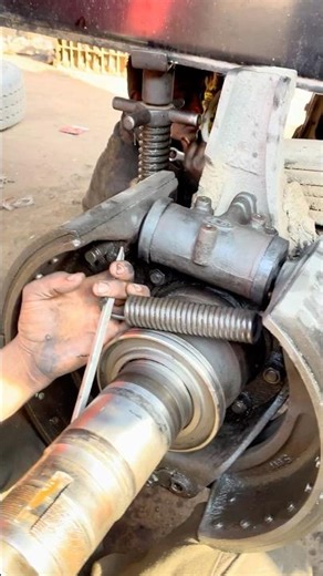 Viral Brake pad spring installing process #mechanic #truck #wheel #brake #fitting #technology
