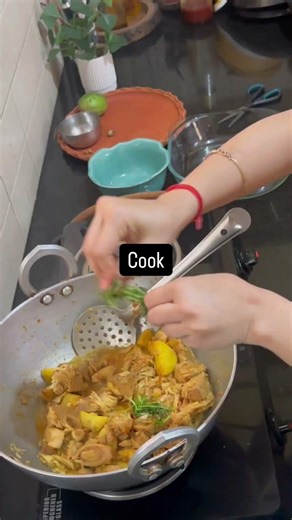 Gas off kar k batati hoon🫩 #couplecomedy #wedding #indianwedding #bengaliwedding #newlyweds #memes