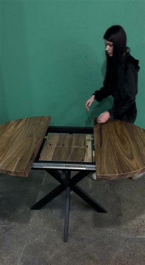 Round solid oak table — smooth extension, handmade perfection 🤍 #oaktable #roundtable #japandi #extendabletable #woodfurniture