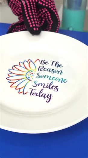 A swing-away heat press is a versatile, 360-degree rotating machine with a top platen that moves completely away from the base, providing a safe, unobstructed, and heat-free workspace. Ideal for sublimation, DTF, and vinyl, these presses ensure even pressure distribution and are excellent for thick items like wood or thick garments. #swingawayheatpress #heatpressmachine #heatpress #swingaway #heatpressprinting