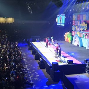 Settle down the week with a nice Twinkle, Twinkle, Little Star from us... 🤗 #TheWiggles | The Wiggles