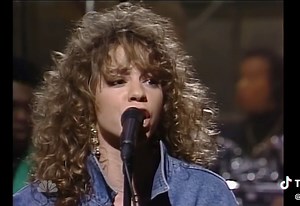 Mariah Carey Vision of love live snl 1990#mariahcarey #vocalshowcase #liveperfomance