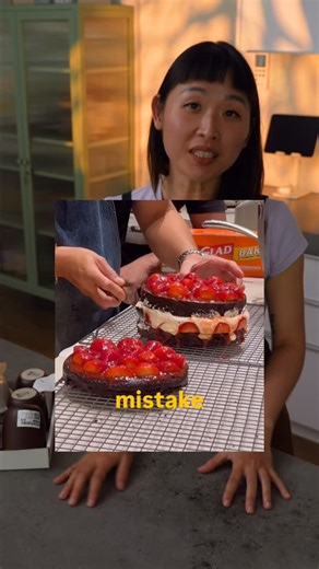 Don’t Tell Charles | Modern Buttercream Cake School on Instagram: "You wouldn’t build a skyscraper 🏙️ with sticks and mud, right? Same goes with cakes. If you intend to make a tall cake and don’t want it to lean, squish, bulge, then start with sturdy cake layers and fillings with similar structure that can support the load. I’m a buttercream cake artist, so I didn’t want to compromise on the filling, it had to be buttercream. I used to use mud cakes, which were too heavy for buttercream. So I s