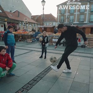538K views · 1.5K shares | Football fruit freestyling! Thanks to Djotafreestyle for the submission! ♫ STALKER & Halide - Somebody New (Artist Intelligence Agency) ♫ | People Are Awesome | Facebook