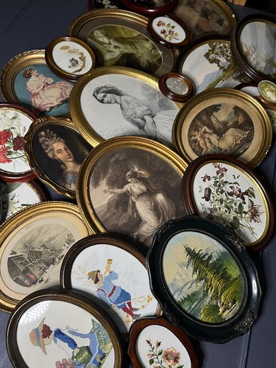 Vintage Oval Frame Collection | Statement Wall Oval Frames for Gallery Interiors- Pick Your Favourite - Etsy