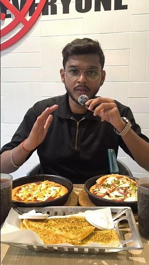 Pizza Hut meal in just ₹99👆Tap and Watch Full Video ♥️ #pizzahut #foodreview #foodshorts #viralshort