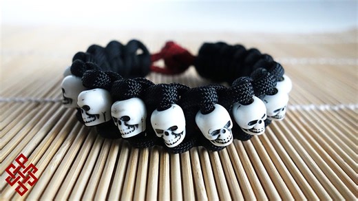 Skull Band Paracord Bracelet You Can Make in Minutes