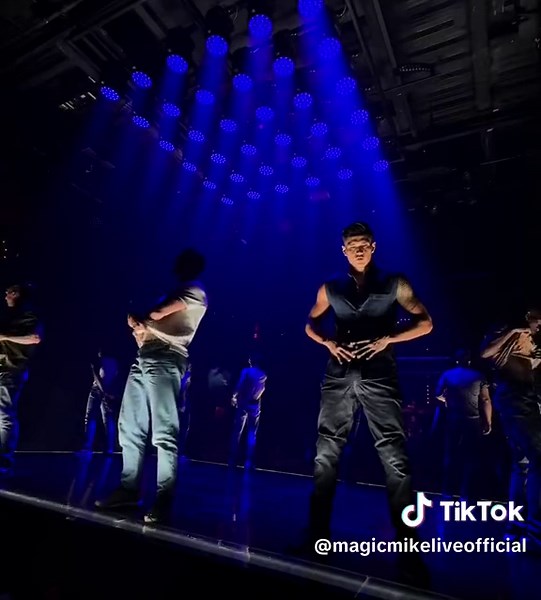 .5 hits different 👀 #magicmikelive #magicmike #lasvegas #vegas #mml @Kalani @Anton engel