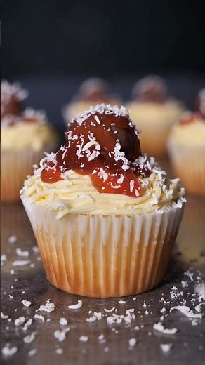 Spaghetti & Meatballs Cupcake 🇮🇹 🧁