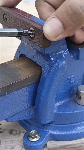 74K views · 223 reactions | . . . . #lifehacks #tips #tricks #tipsandtricks #skills #ideas #tipsandhacks #amazingtricks #amazingtips #tooltips #tools #fypage | Lifehacks edgar3pl | Facebook