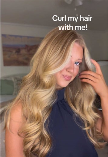 Curl my hair with me!!!🤍🤍🤍 #haircut #haircare #haircolor #tutorial #haircolor @Bio Ionic 1.25in Long Barrel @Kenra Professional HairSpray 25, dry texture spray, & heat protectant @Moroccanoil Strong Hold hairspray