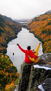 Can you believe New York could look like this in fall? 🍁 📌 Save this for your fall bucket list! 5 places you need to see in New York State during fall - - Adirondacks - Taughannock Falls State Park - Ithaca Falls - Watkins Glen State Park - Letchworth State Park #newyorktrip #fallinnewyork #upstatenewyork #adirondacks New York in fall, New York roadtrip, autumn roadtrip idea | Nishat and Musa