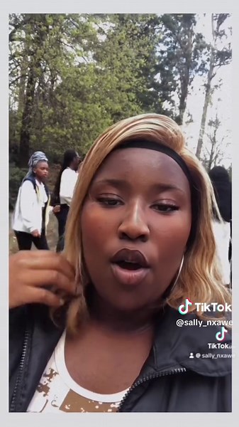 Hey, I’m sally and I’m finally posting on here!and I’ll be sharing my day to day life with you.so if you’re into that, stick around. Also, let’s keep it chill—good vibes only!❤️