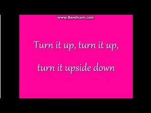 Gloria Estefan- Turn the beat around LYRICS